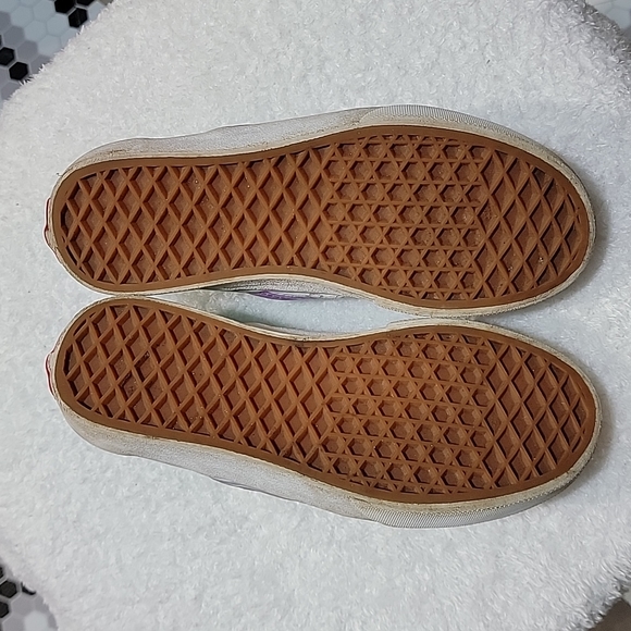 Llama Vans - Picture 3 of 5